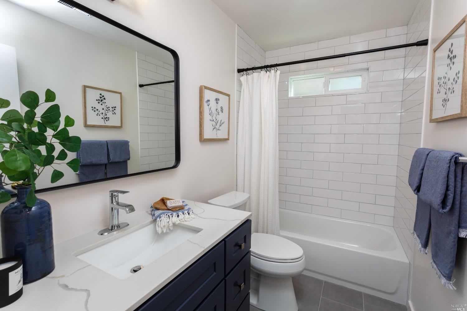 648 Peach Street, Novato