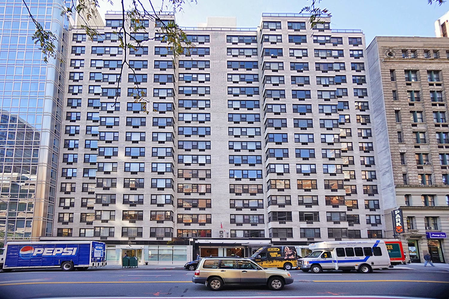 320 E 23rd St, Unit 2D