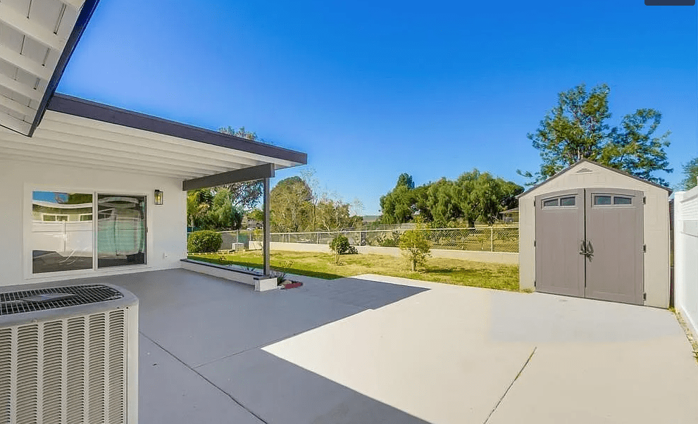 4846 Siesta Dr