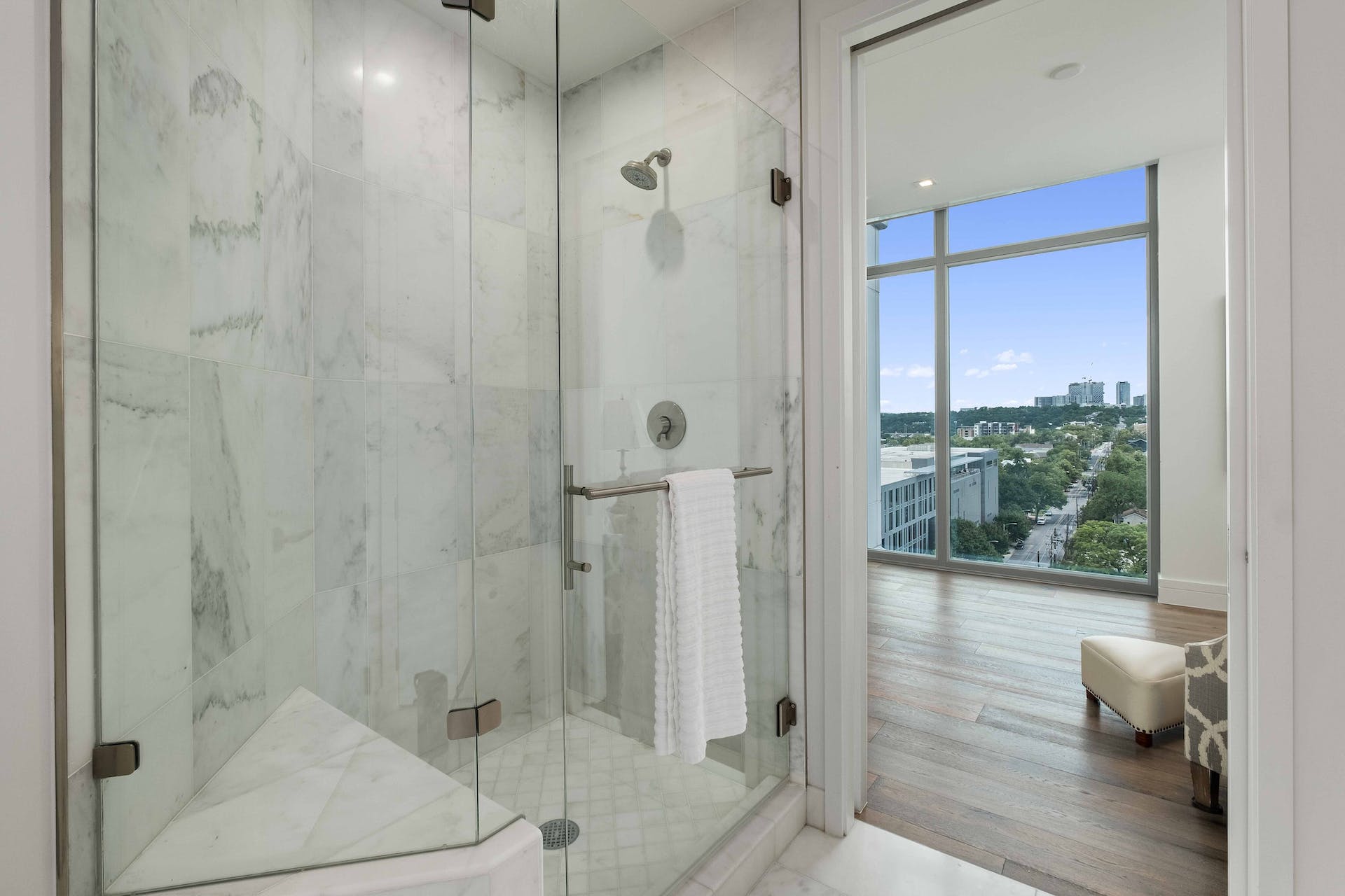501 West Ave #1204