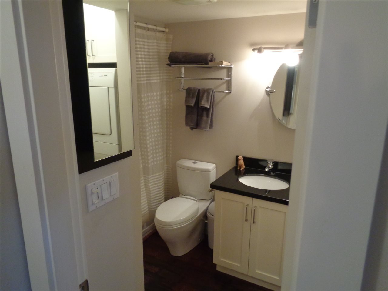 105-1551 W 11th Ave