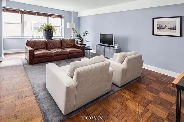 11 5th Ave, Unit 8V