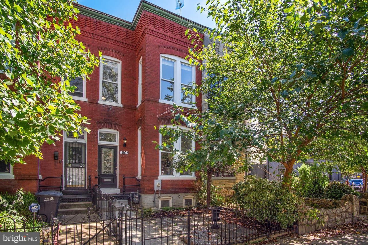 1907 8th St NW