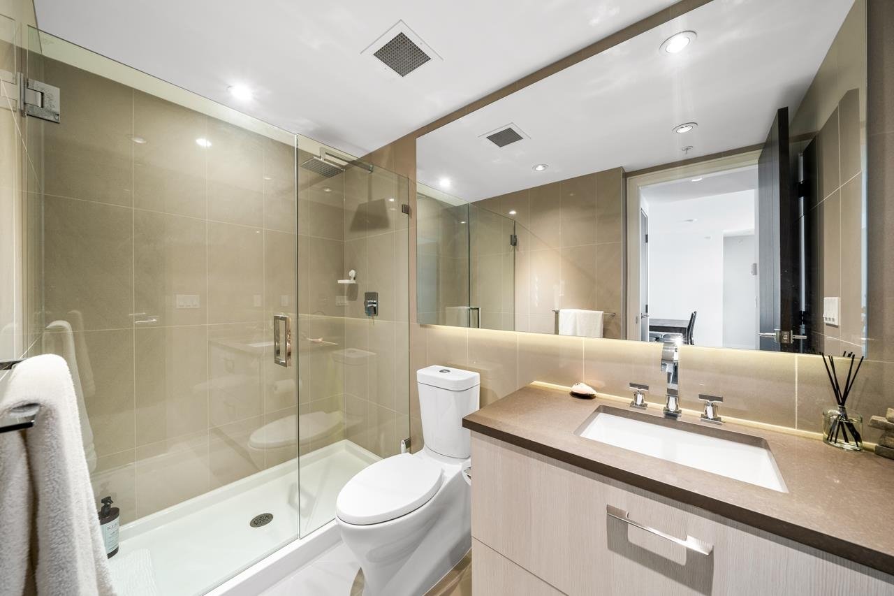 1207-210 Salter Street, New Westminster