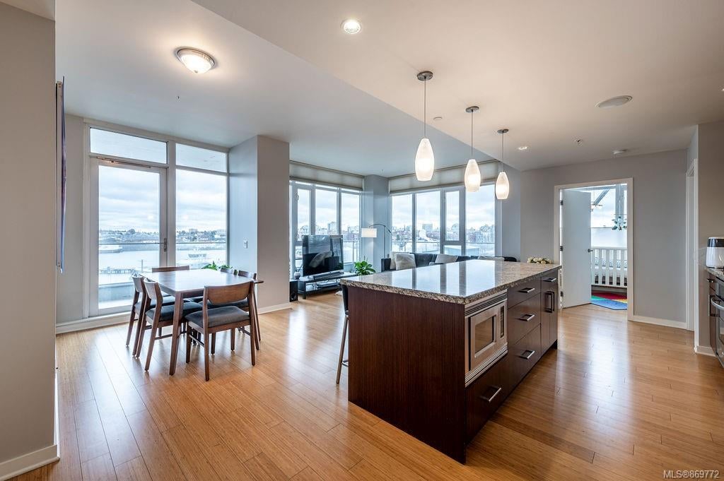 307-373 Tyee Rd