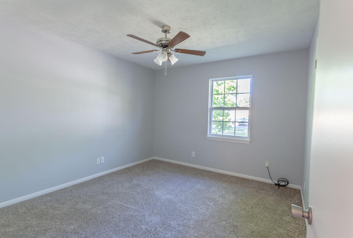 805 JOAN Lane