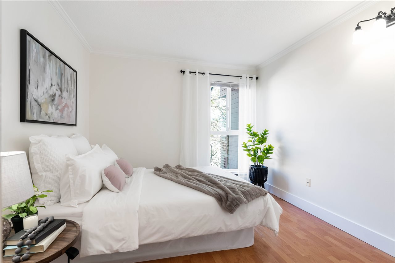 207-2211 W 2nd Ave
