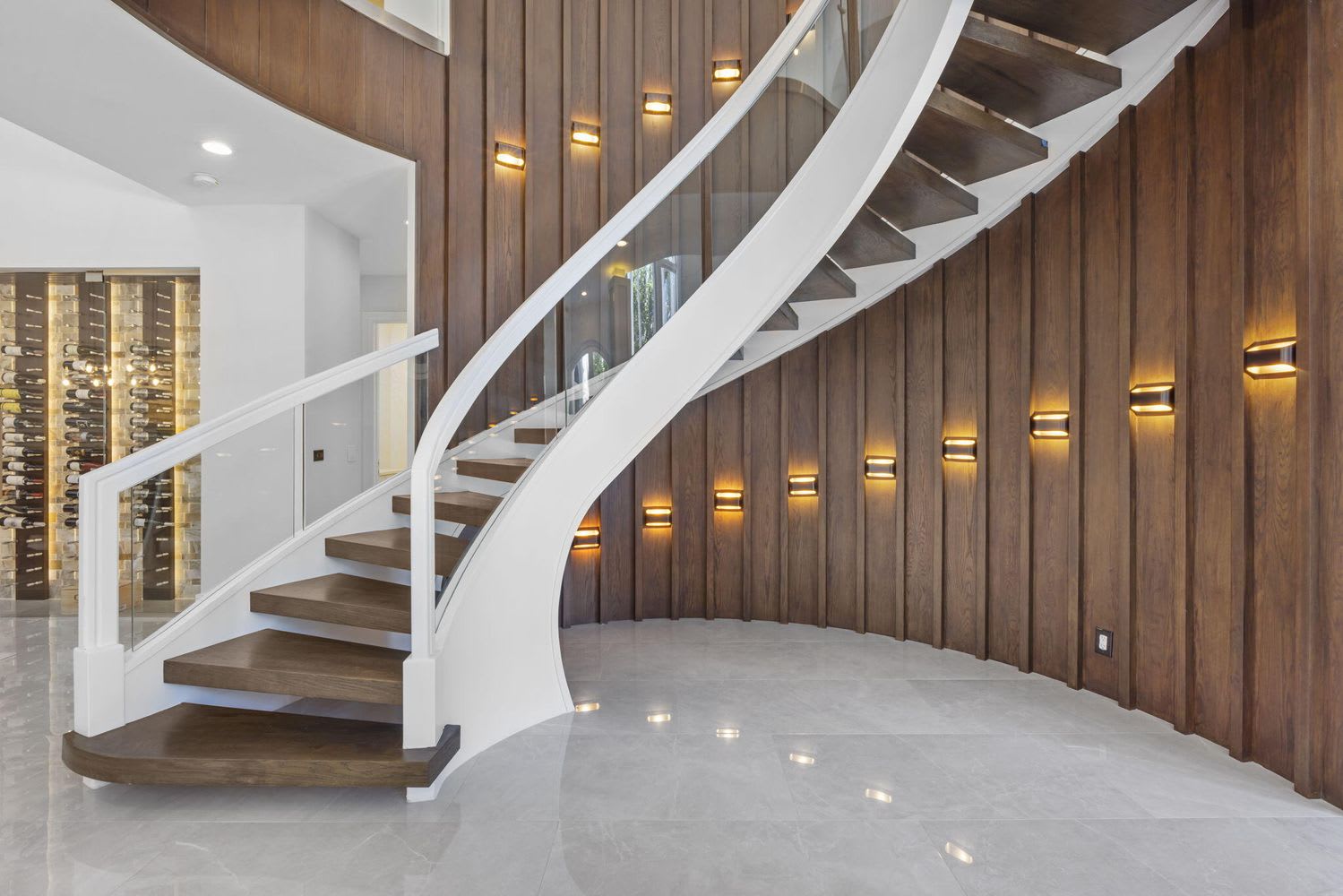 5 Beachway N