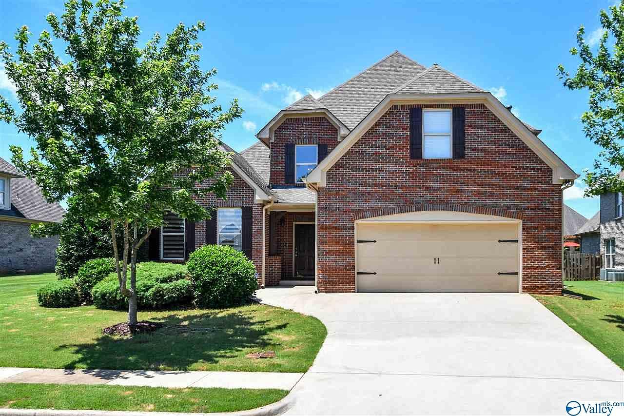 10 Maple Tree Ln SW