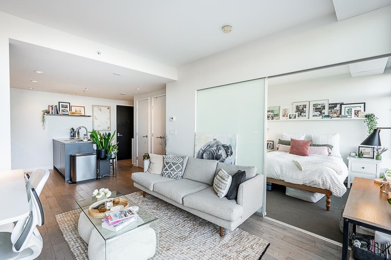 304-728 W 8th Ave