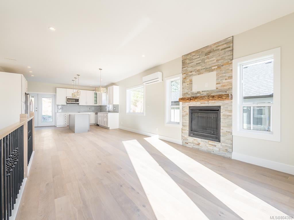 2288 Mountain Heights Dr