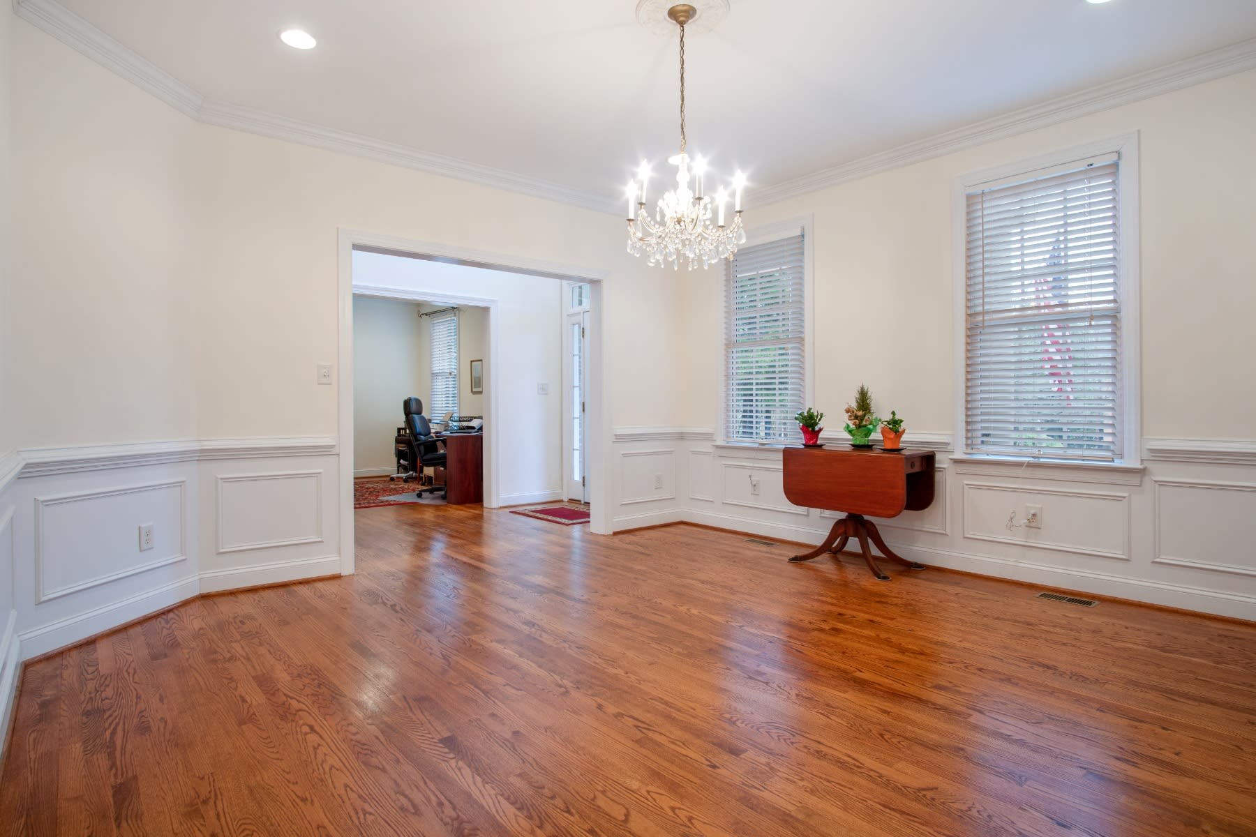 11591 Royal Lane