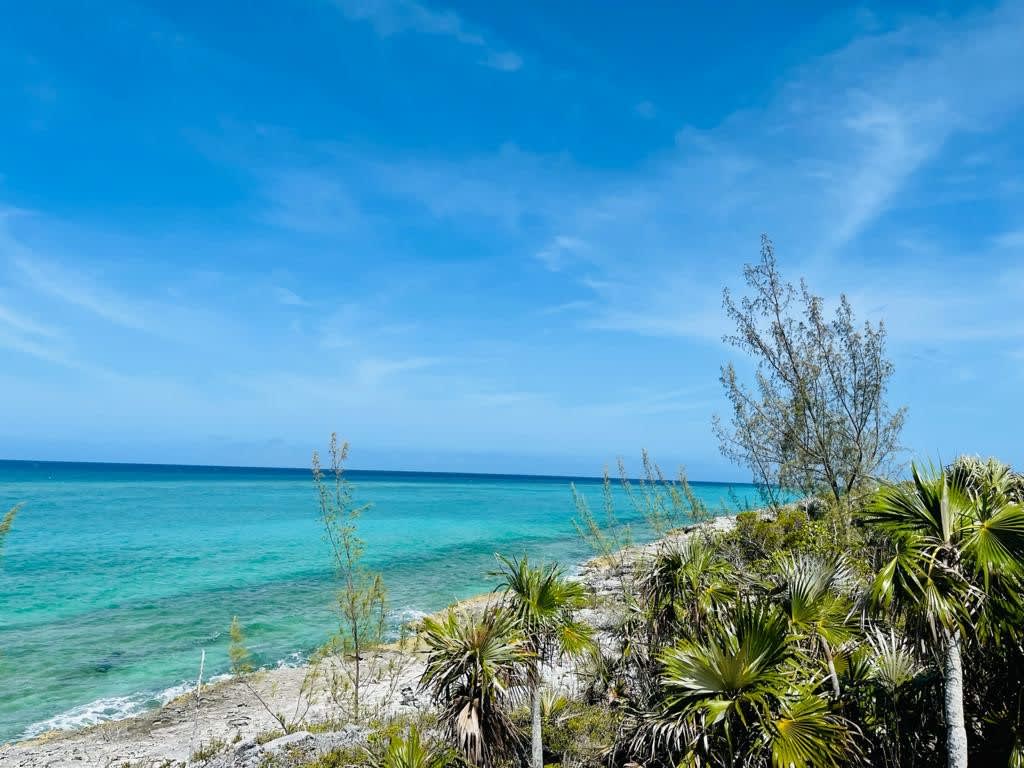 Hawks Nest Cay Cat Island