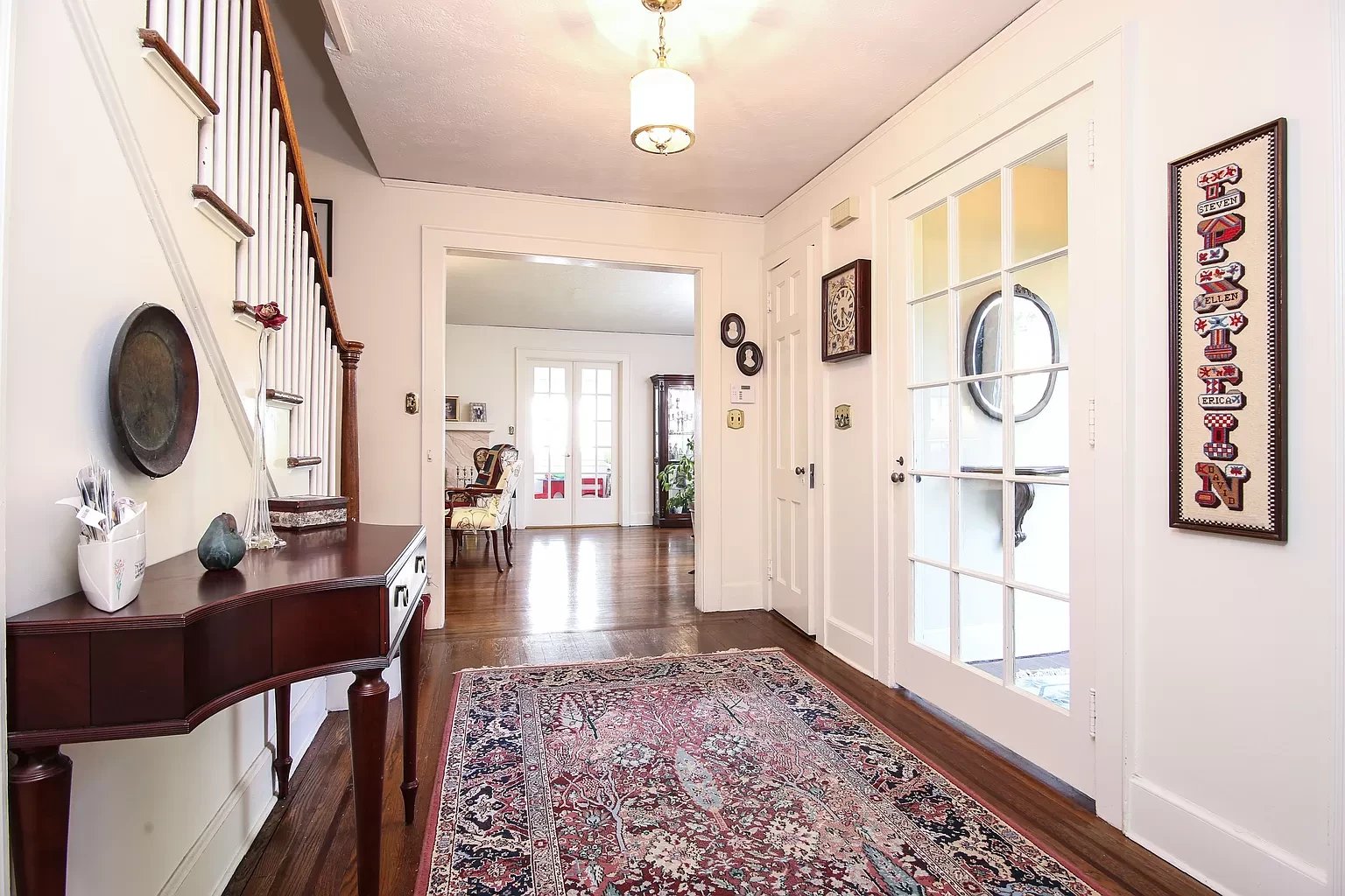 10 Easton Ave