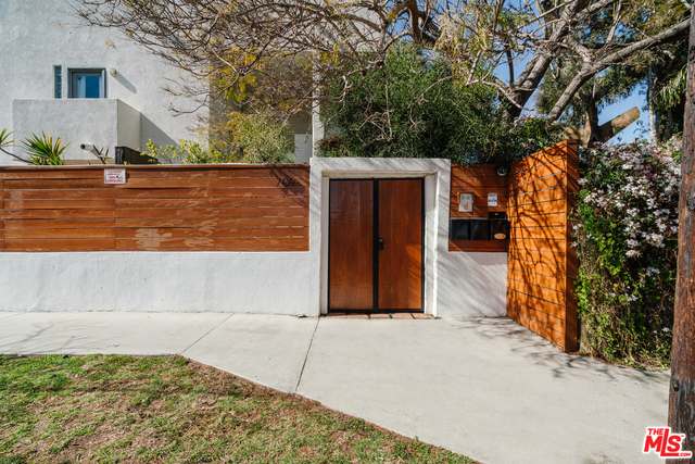 709 Broadway St #1 