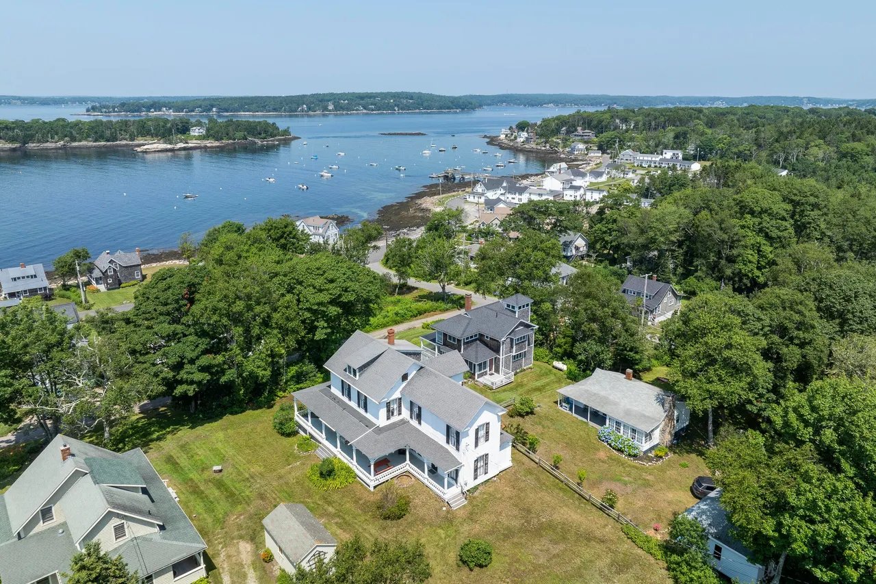 New Listing: 9 Grove Street, Boothbay, ME 04544 – $895,000