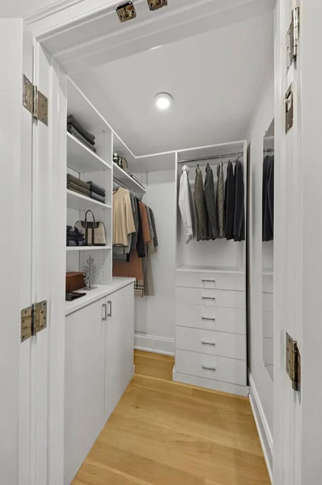 184 East 64th Street, Apt M