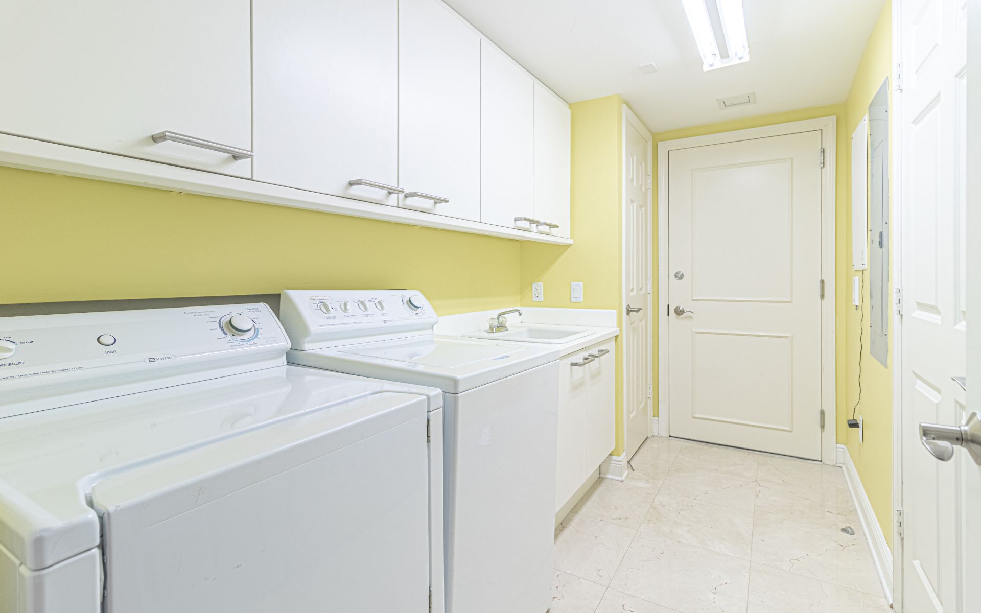 411 N New River Dr Unit: 701
