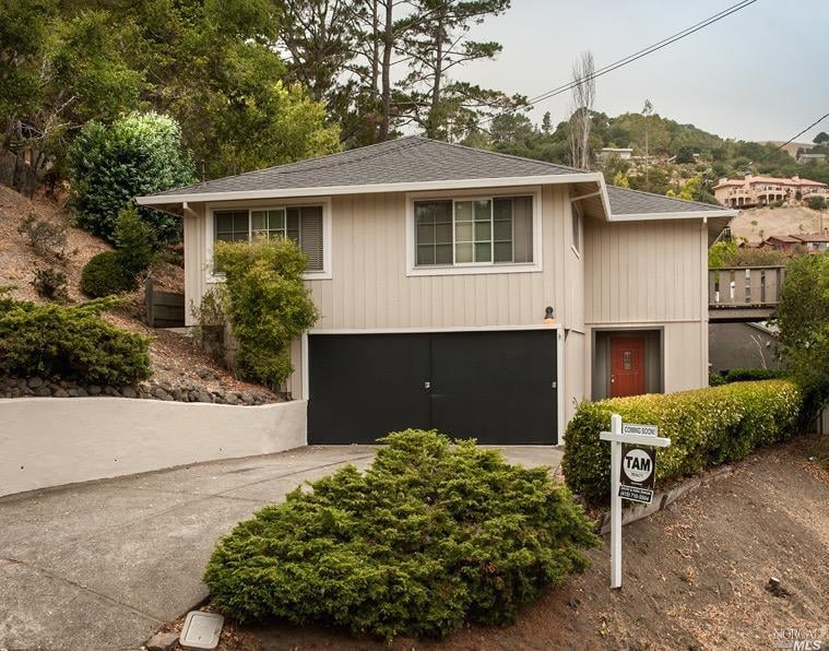 22 Oak Springs Dr