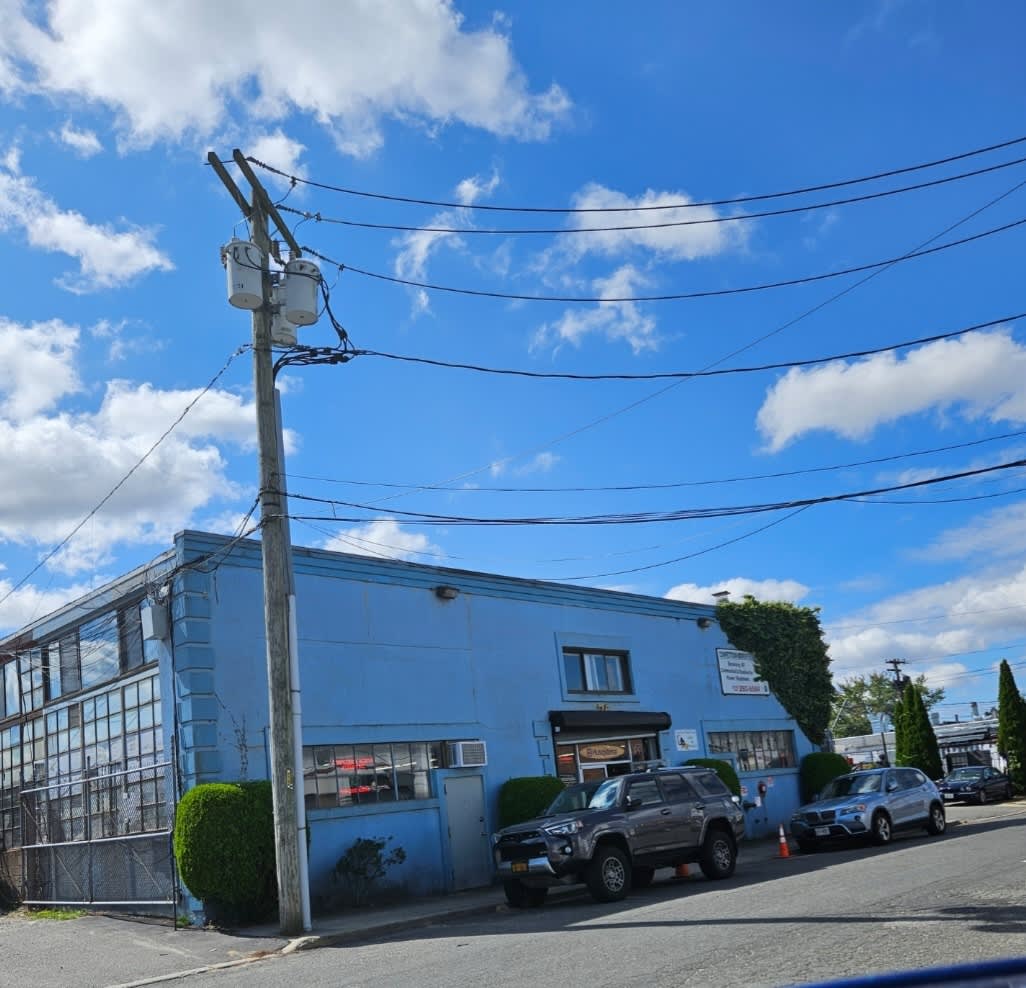 75 Windsor Ave