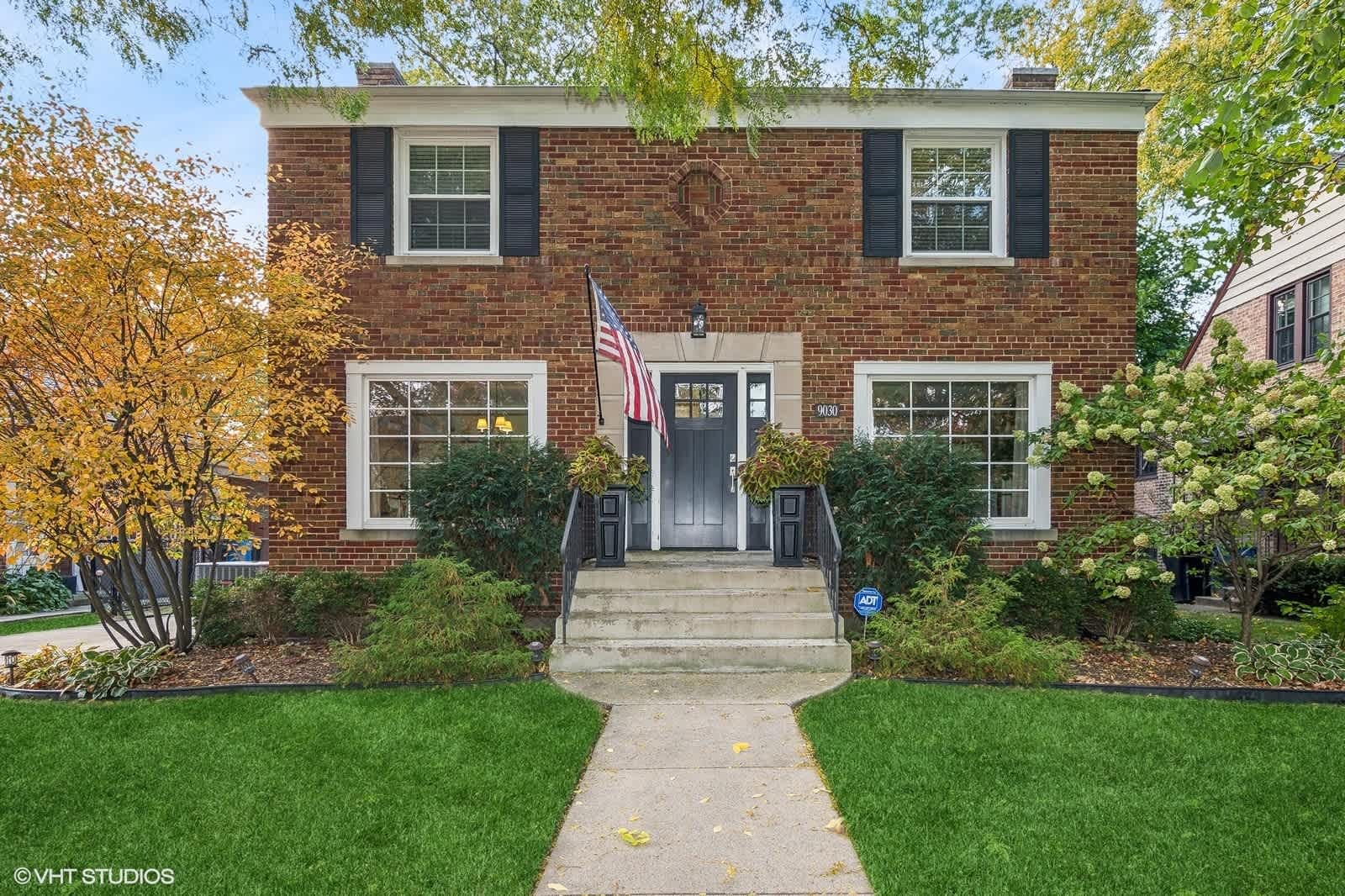 9030 S. Oakley Ave.