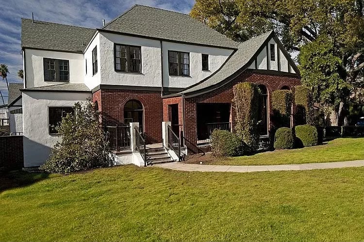 1237 N Maryland Ave