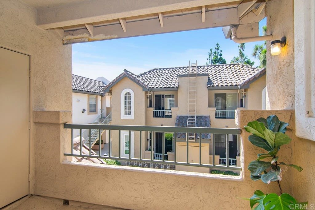 Condo Mira Mesa
