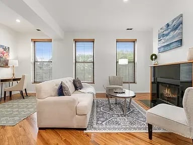 1329 W Chicago Ave APT 2F