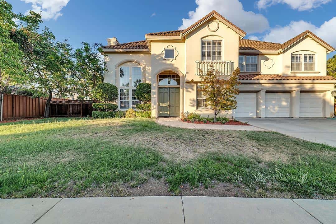 2211 Wynfair Ridge Way • San Jose • 95138