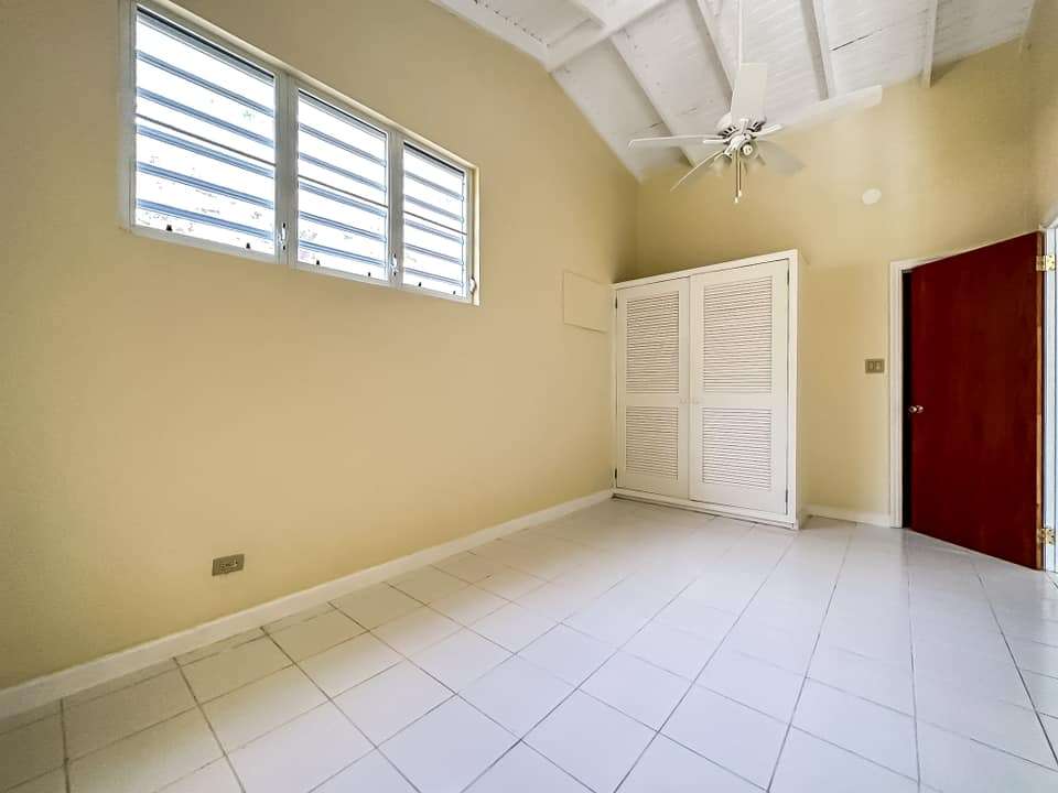 433 Huntum's Ghut 3 Bedroom Apartment