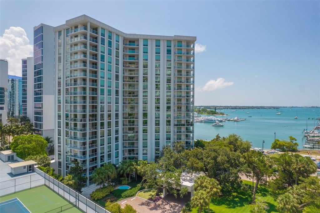 1111 N Gulfstream Ave Unit 3C