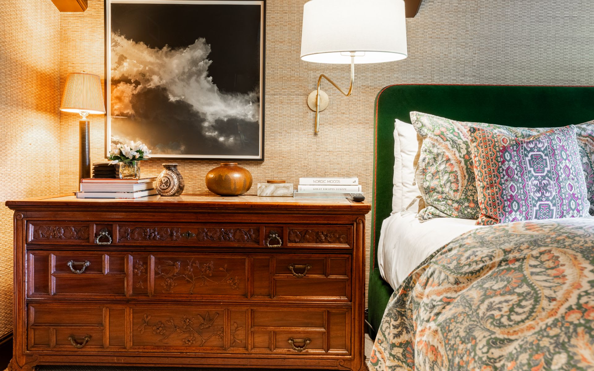 The Lodge at Vail Condominiums #521