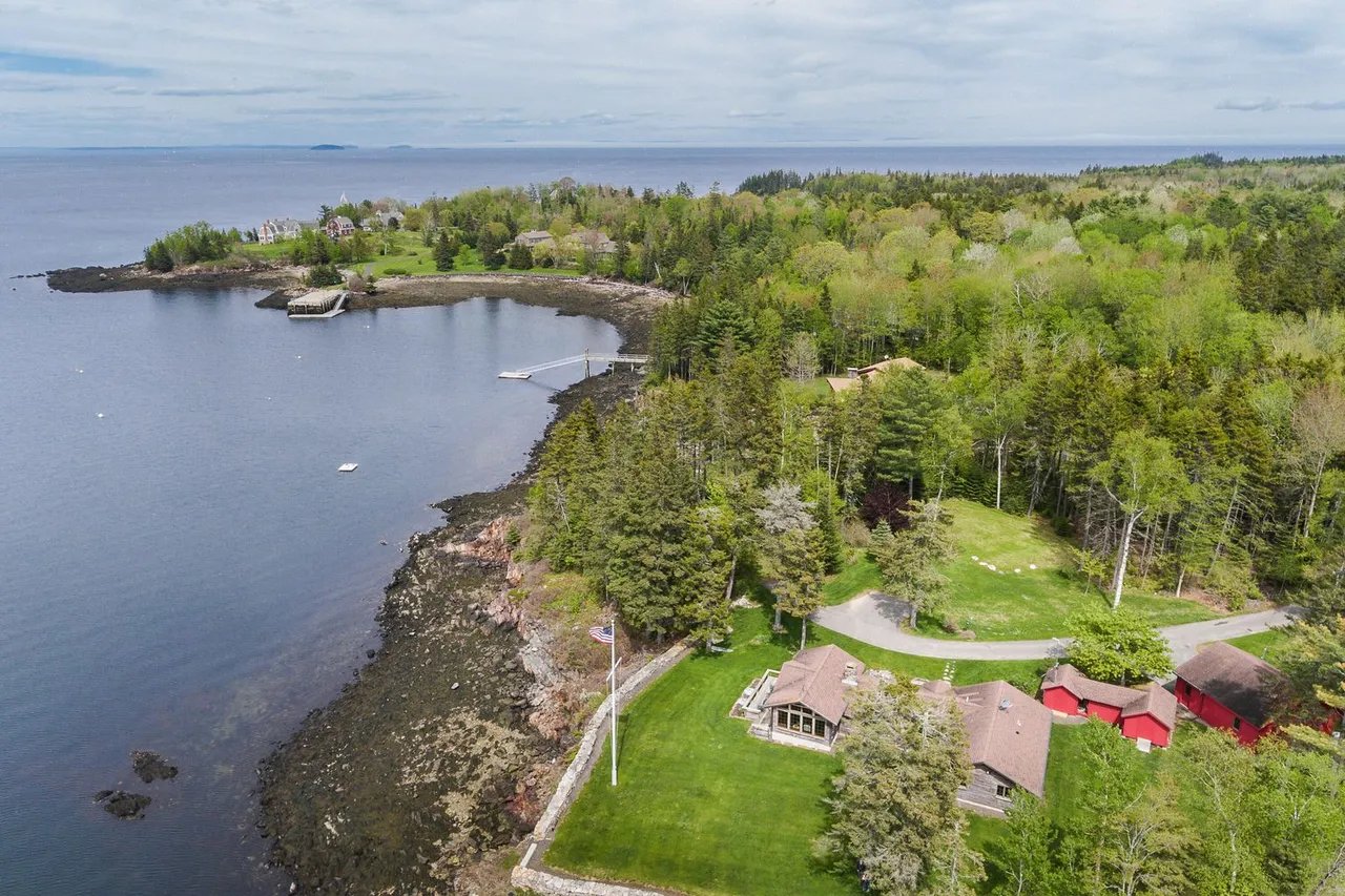 Home for Sale – 84 Tote Road, Owls Head, Maine – $2,595,000