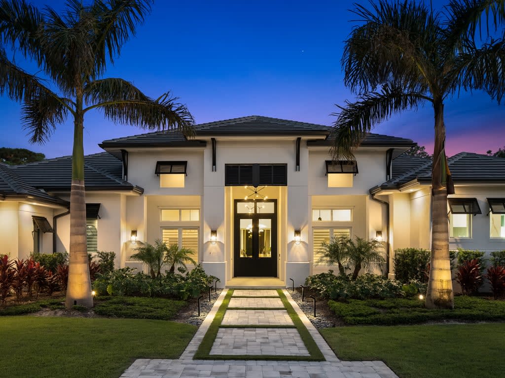 The Resop Team Presents A Luxurious Single-Story Home In Naples