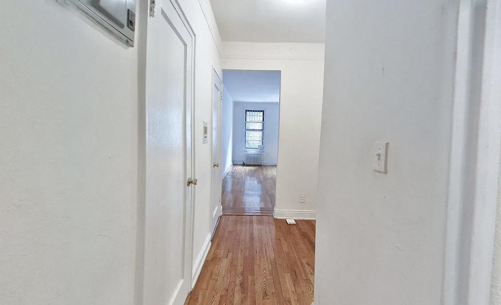 210 East 38th Street, Apt 2-B