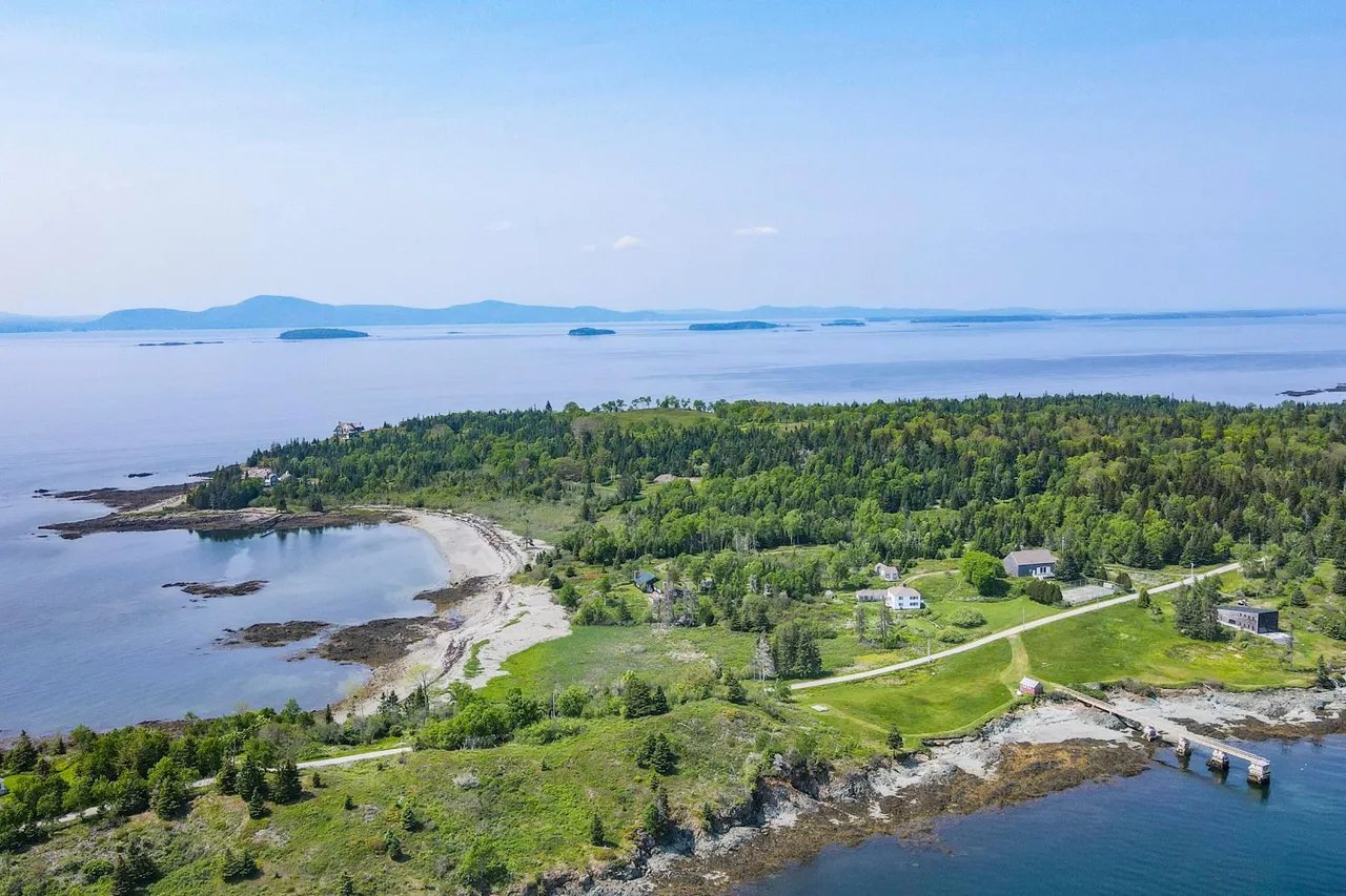 Island Living in Maine: Discover Your Perfect Island Home