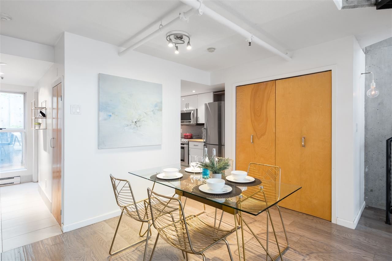 B-489 W 6th Ave