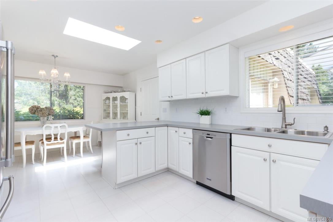 1035 Marchant Rd