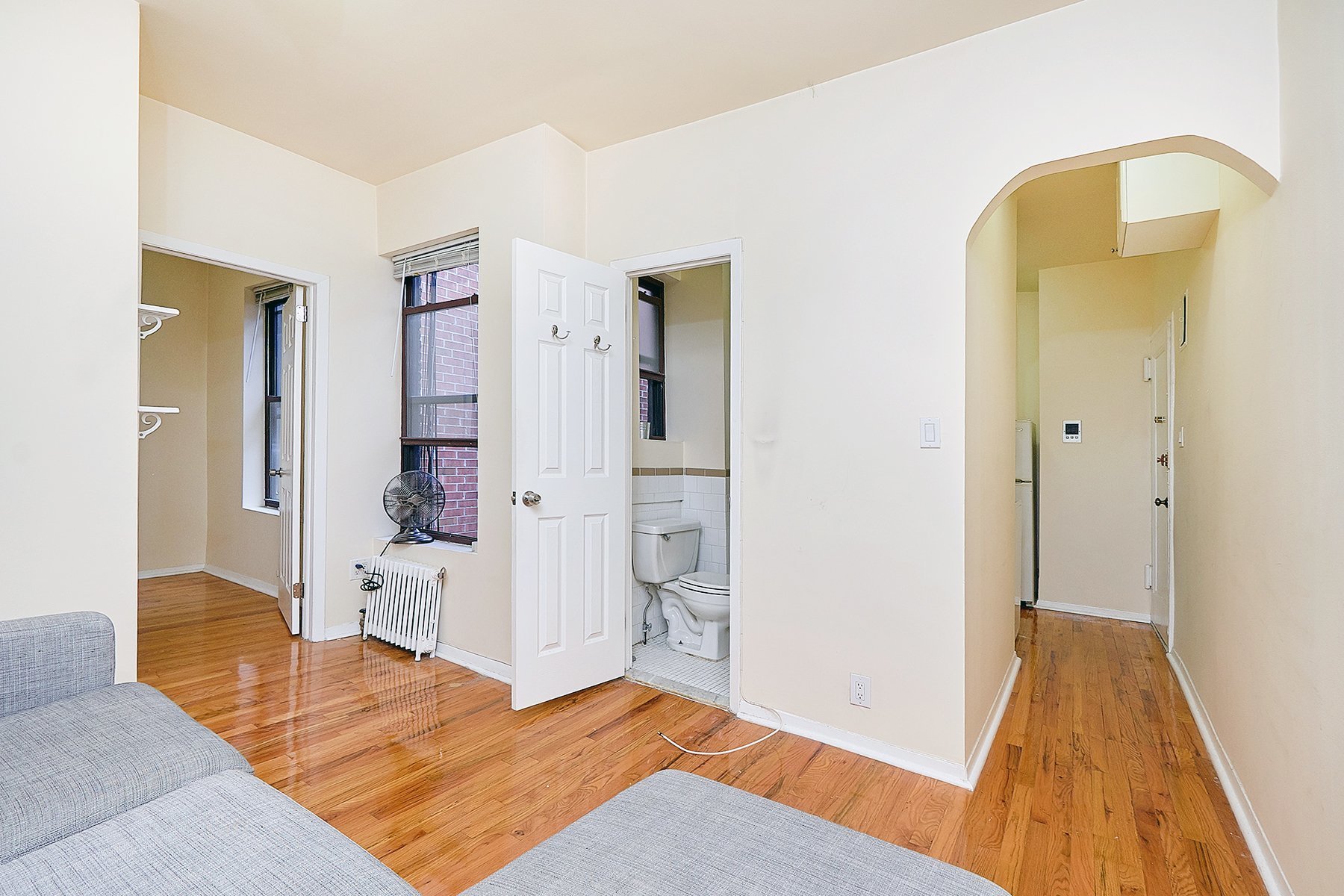 270 E 78th St, #3