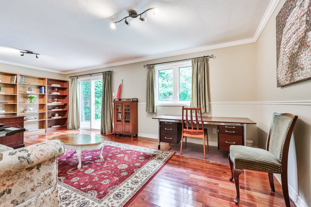 1483 Spring Rd