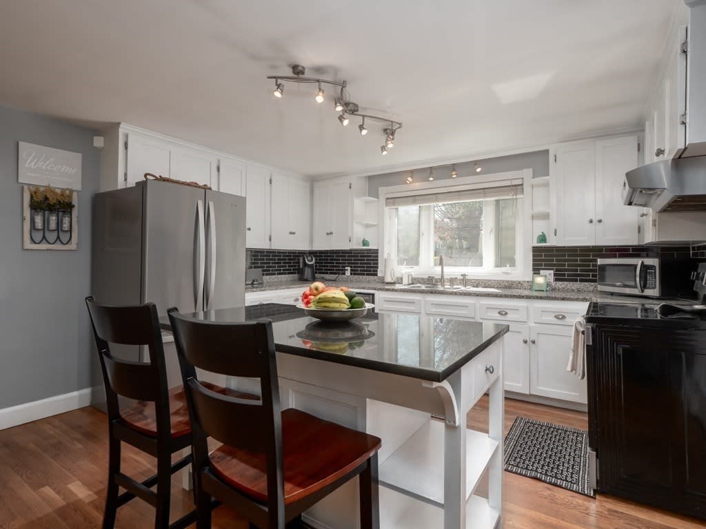 31 Pershing Ave