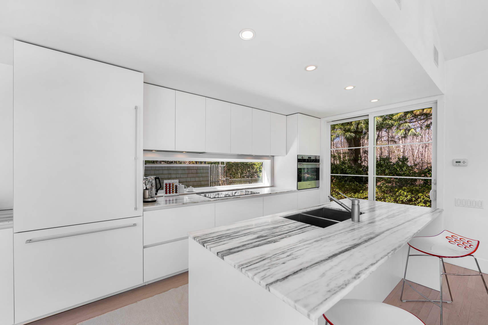 A Sleek, Updated Modern in the Heart of Hamptons Horse & Farm Country