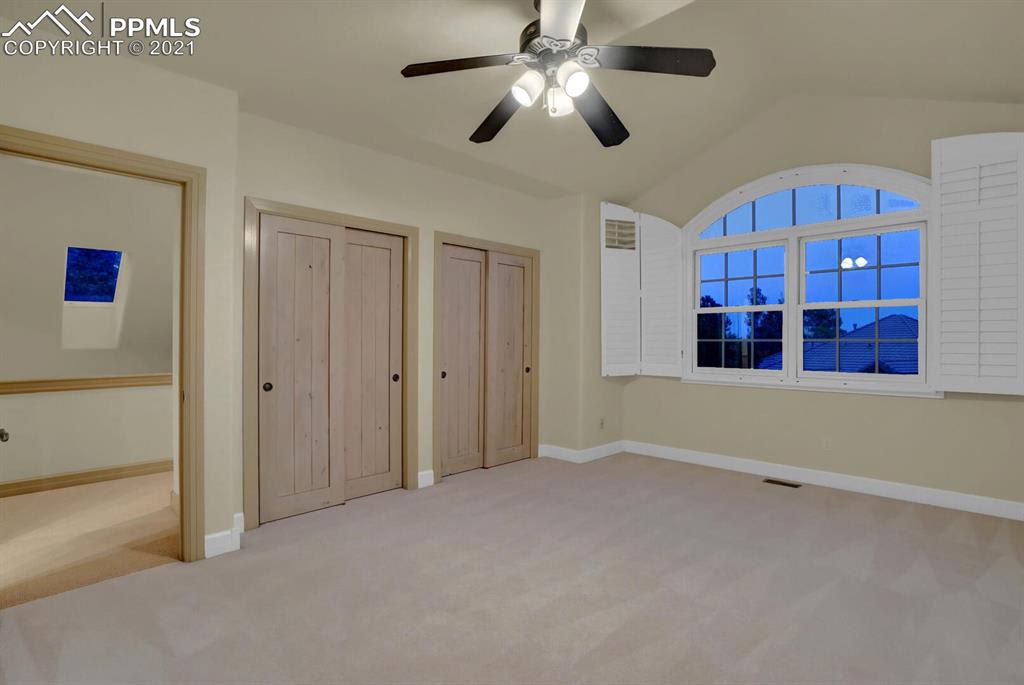 1275 Log Hollow Point