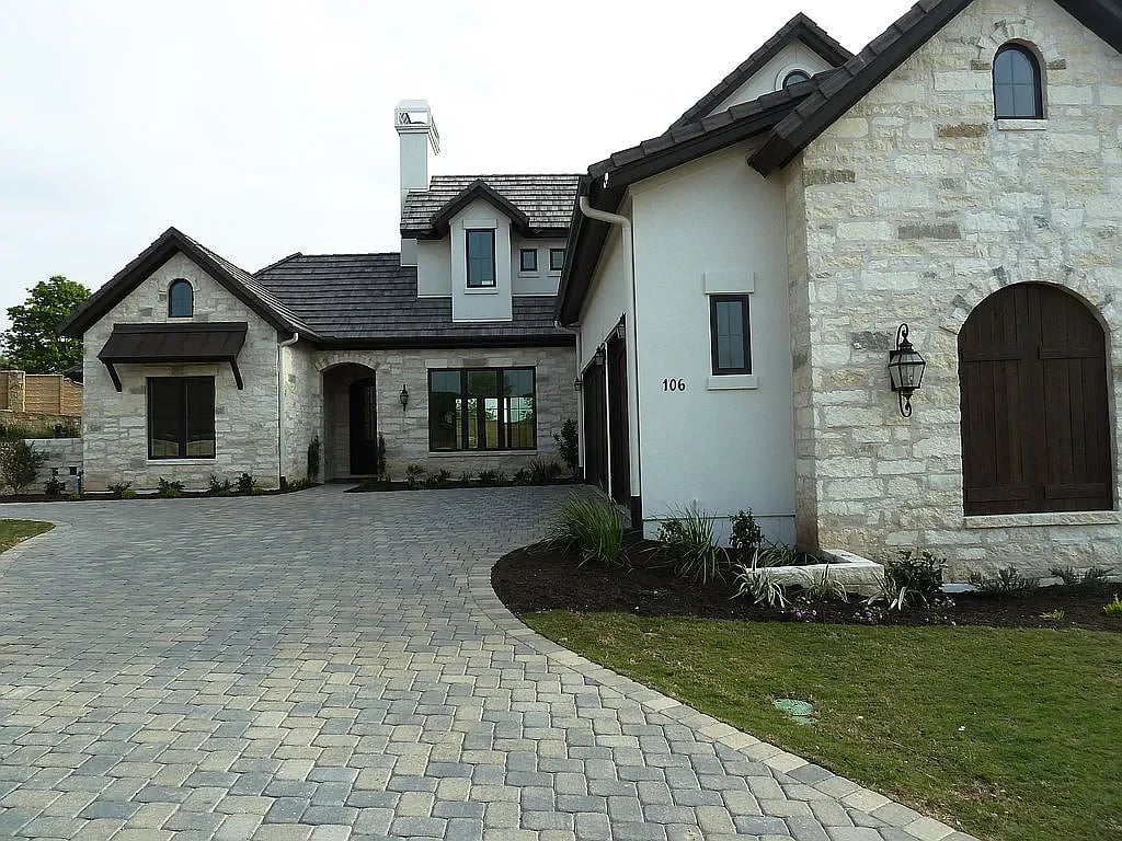 106 Pine Barrens Ct
