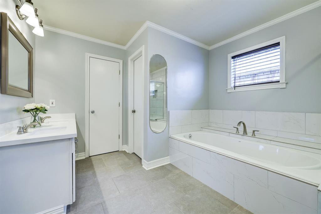 1706 Lamonte Ln