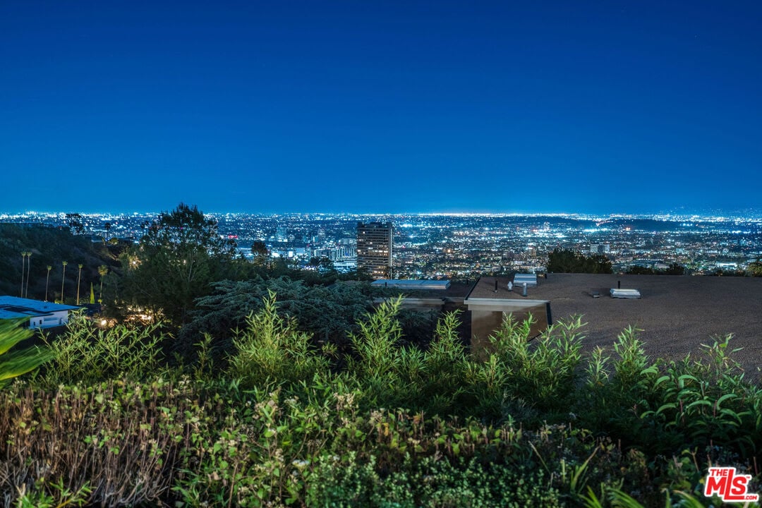 View Noble