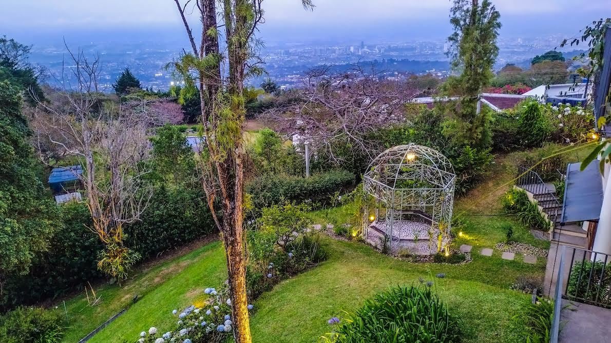 Mediterranean Volcano View Villa, Escazu, San Jose