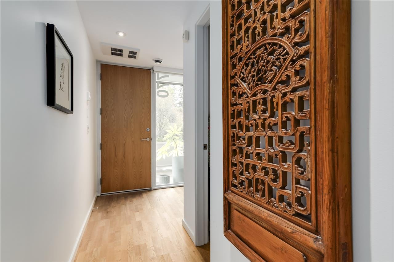 770 W 6th Ave