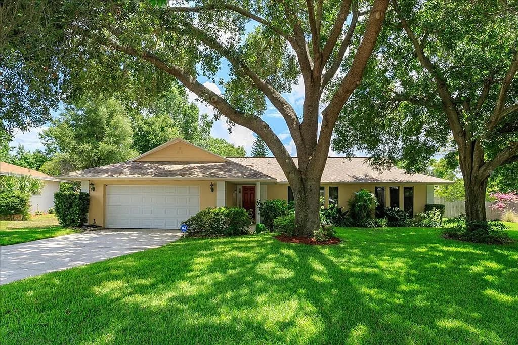 8558 CLOVER CT