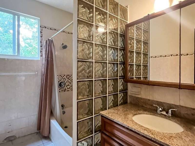 388 Great Mountain 4 Bedrooms